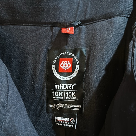 snow pants by 686 - Picture 3 of 4